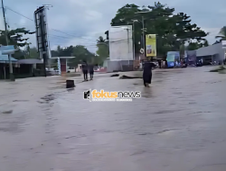 Banjir Limboto Barat Landa Gorontalo, Puluhan Rumah Terendam!