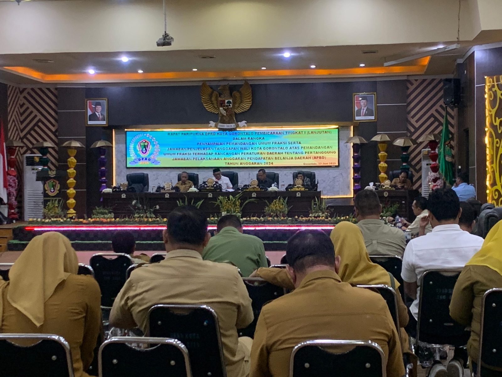 Paripurna Pembicaraan Tingkat I (satu) lanjutan dalam rangka penyampaian pemandangan umum fraksi-fraksi, serta tanggapan atau jawaban Wali Kota Gorontalo terhadap pandangan fraksi-fraksi atas Rancangan Peraturan Daerah (Ranperda) tentang Pertanggungjawaban Pelaksanaan APBD Tahun Anggaran 2024.