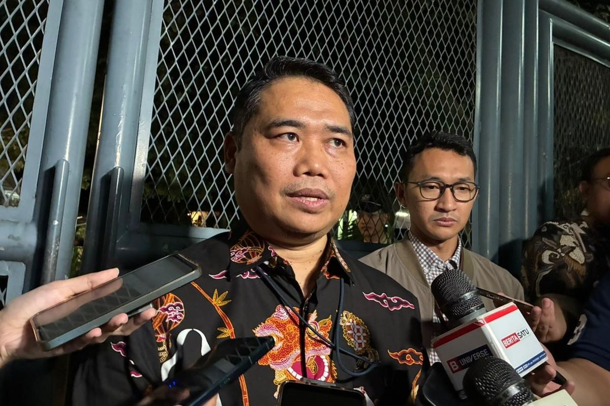 Pelaksana Tugas (Plt) Deputi Penindakan dan Eksekusi KPK Asep Guntur Rahayu di Gedung Merah Putih, Jakarta, Jumat (1/8/2025), Kompas.com