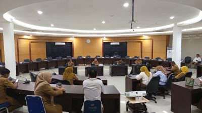 Aparatur Sipil Negara (ASN), Tenaga Non ASN, Outsourcing, serta Cleaning Service lingkup Sekretariat DPRD Provinsi Gorontalo mengikuti kegiatan registrasi Identitas Kependudukan Digital (IKD) yang dipusatkan di Ruang Dulohupa, Senin (25/8/25). Humas Deprov