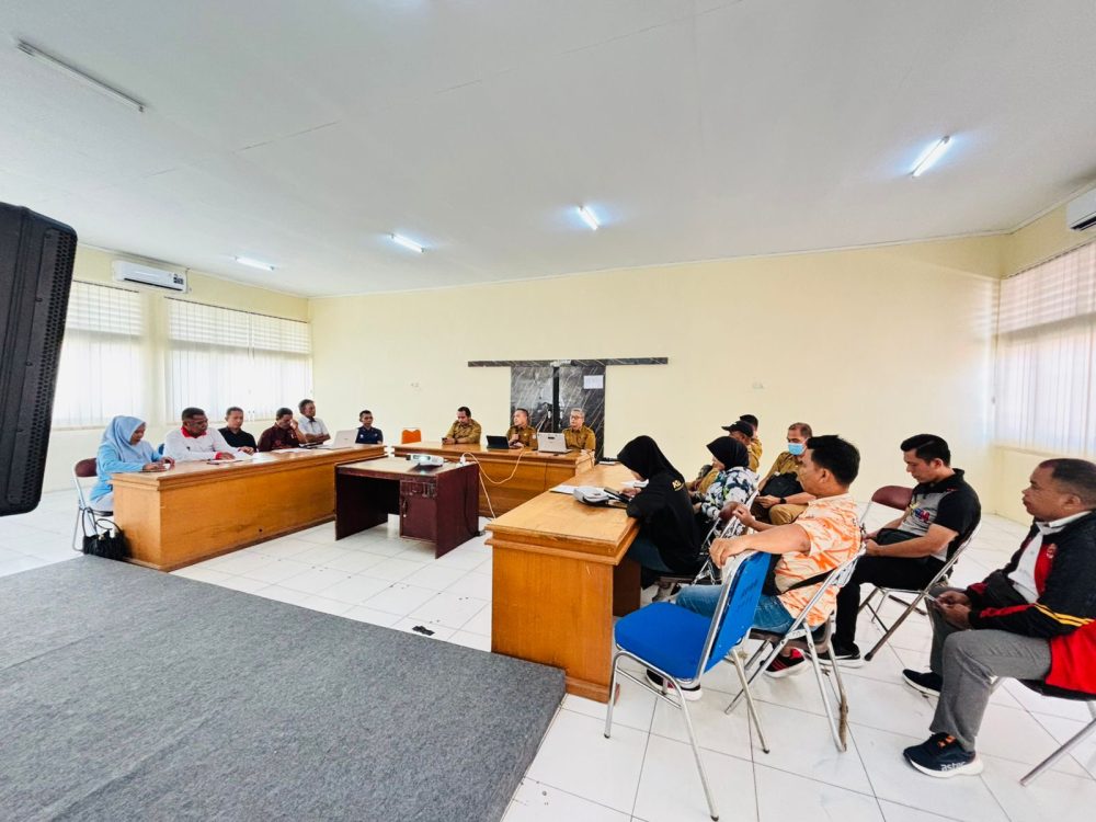Suasana Rapat Persiapan Popnas dan Peparpenas 2025 di Aula Dispora Provinsi Gorontalo. Senin (29/9/25)