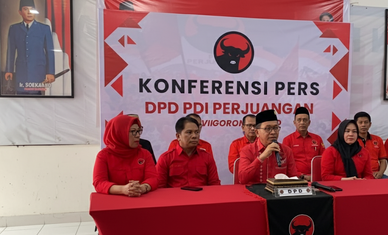 Pengurus DPD PDIP Provinsi Gorontalo saat menggelar konferensi pers terkait kasus Aleg Wahyudin Moridu. Foto/Fokusnews
