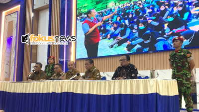 Konferensi Pers Rektor UMGo, Dokumen ( Risman Mahmud/ Fokusnews.co.id) Selasa (21/10/25).